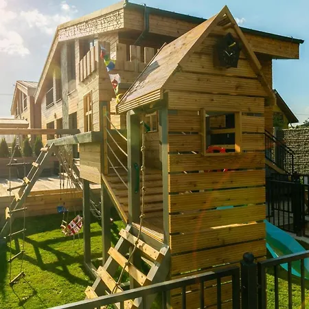 Pemikas I Apartment *